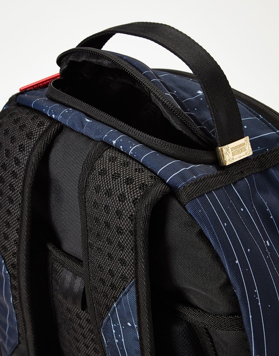 GOLD ASTRONAUT METEOR SHARK