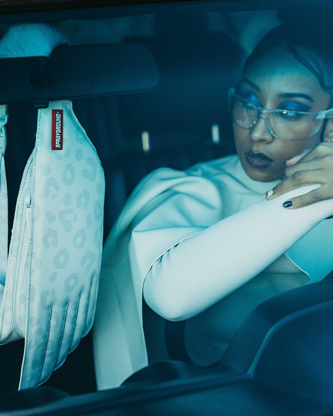 THE WINGS TO THE FUTURE CROSSWING