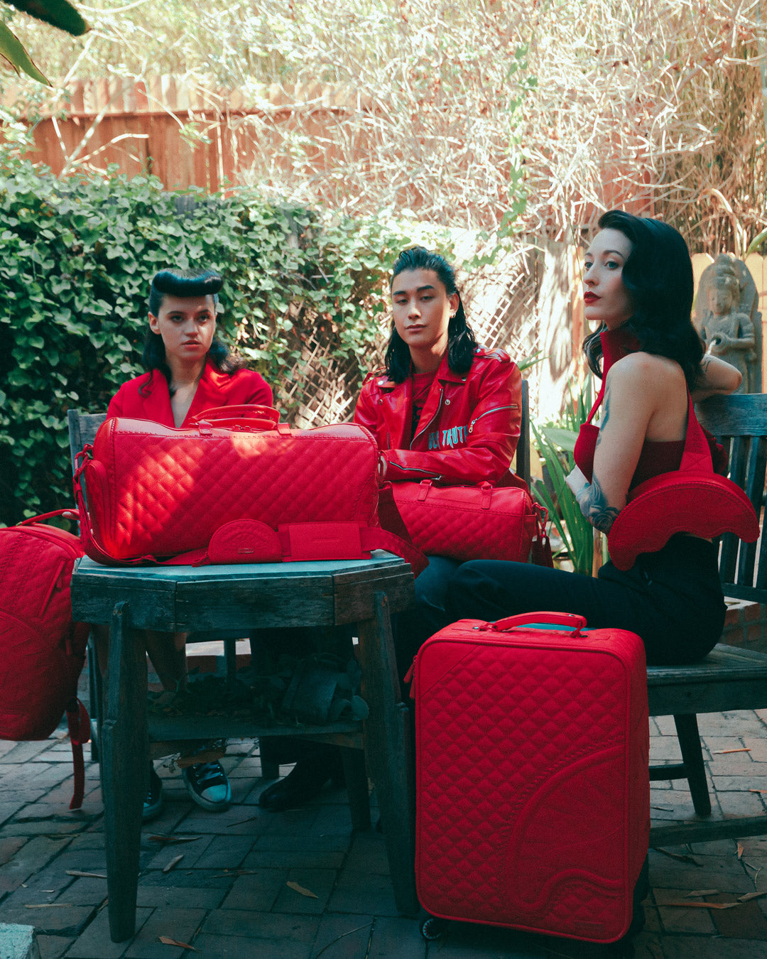 RED RIVIERA SHARK POUCH